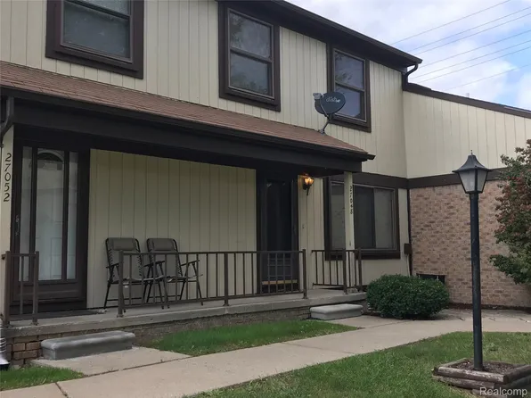 27048 Winchester St, Trenton, MI 48183