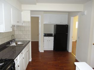 506 E 9th St APT 4, Lockport, IL 60441