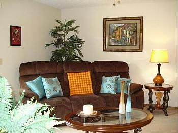 2nd image of 340 E Circle Dr
