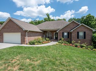 2132 Chas Way Blvd, Maryville, TN 37803