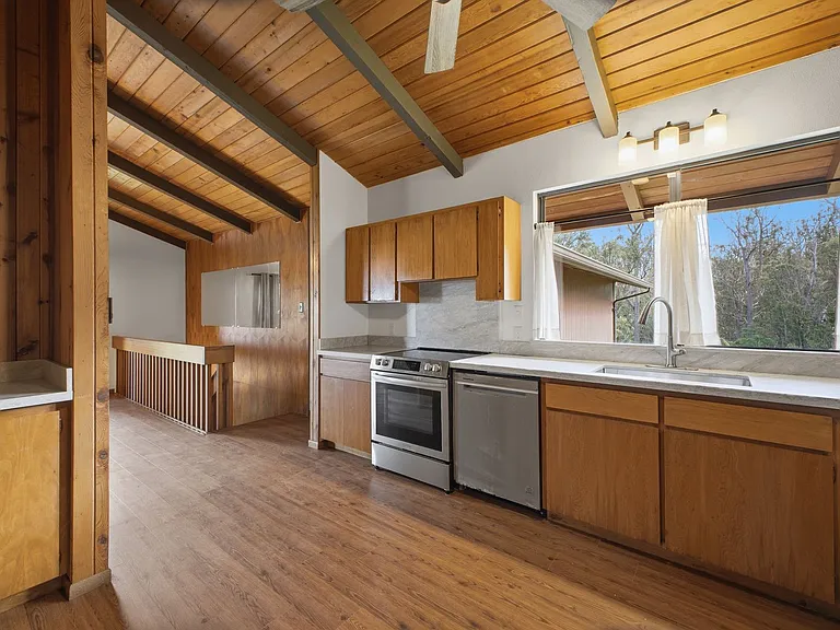 1015 Piiholo Rd — Photo 16