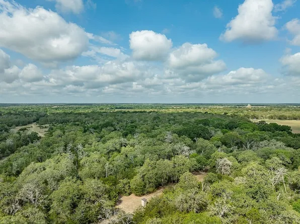 County Road 132, Hallettsville, TX 77964