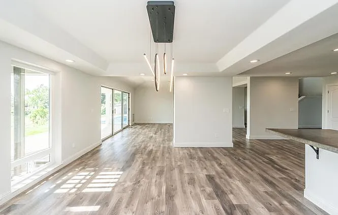 366 River Park Dr — Photo 7
