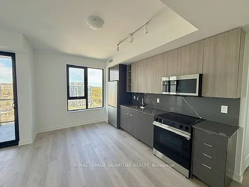 2075 Lakeshore Rd Photo 1
