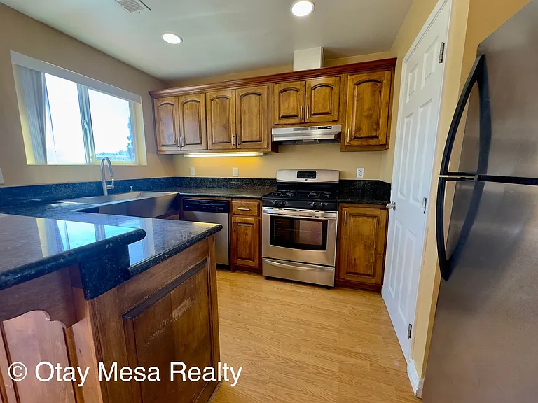 1061 Saturn Blvd — Photo 6