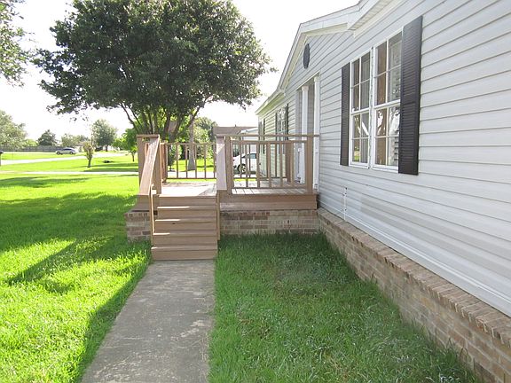 2nd image of 10014 S Country Dr