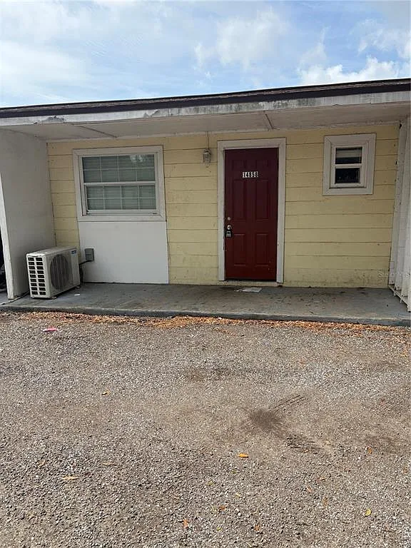 1 bed, 1.0 bath, 700 sqft, $700 — Photo 1