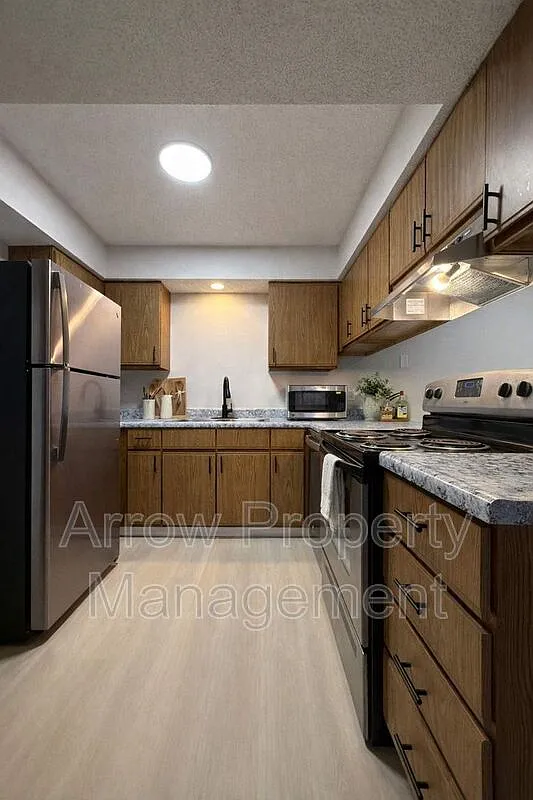 1 bed, 1.0 bath, 668 sqft, $795 — Photo 3
