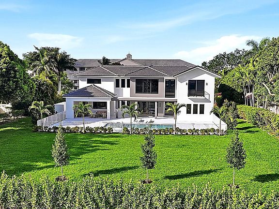 3rd image of 3716 Embassy Drive