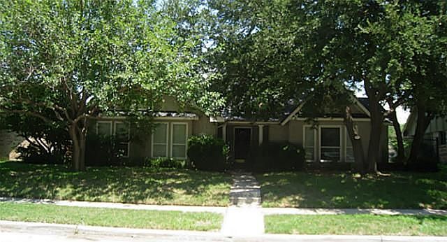 1st image of 206 Creekside Ln