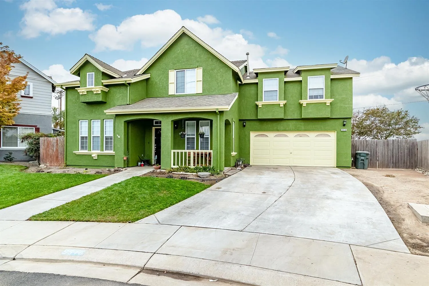 5516 Newquay Ln photo 1