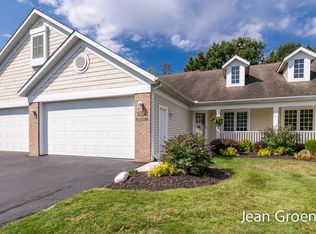 1723 W Clearwater Dr, Zeeland, MI 49464