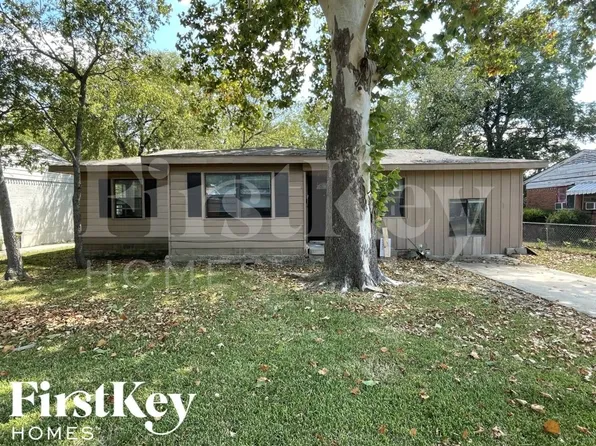 1504 Valley View St, Mesquite, TX 75149