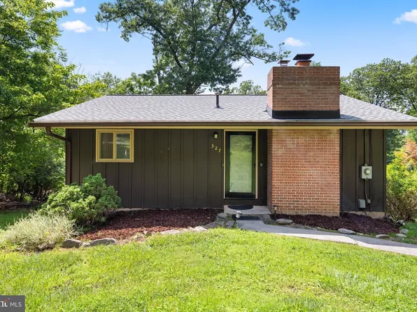 327 Cub Run Ln, Harpers Ferry, WV 25425