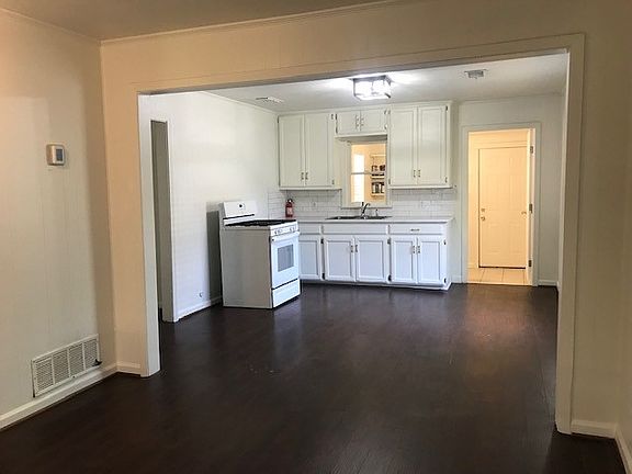 3rd image of 204 S Church St