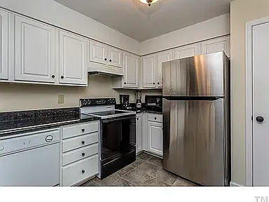 1061 Wirewood Dr #301 — Photo 2