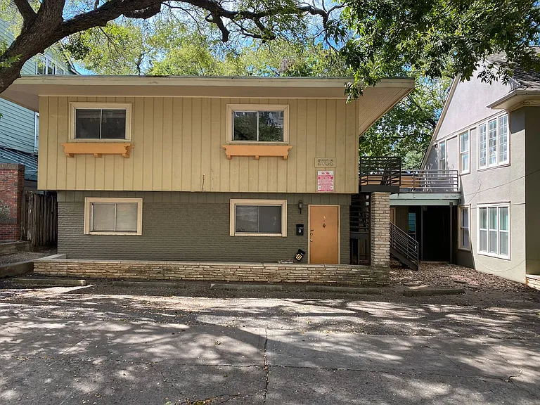 2708 Salado St #B — Photo 20