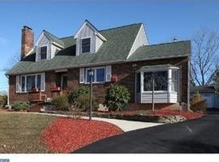 68 E Ridge Ave, Sellersville, PA 18960