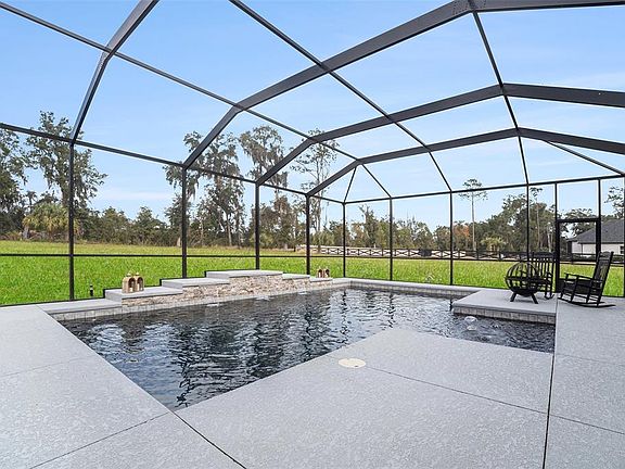 5th image of 7403 NE 22nd Court Rd