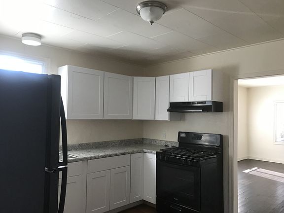 5th image of 3020 N Balboa Ave APT 12