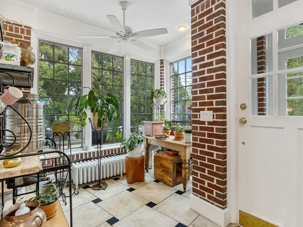 127 Beverly Road image 29 of 57