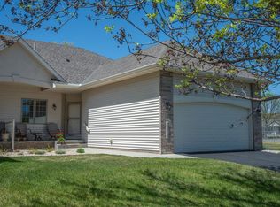 15618 Linnet St NW, Andover, MN 55304