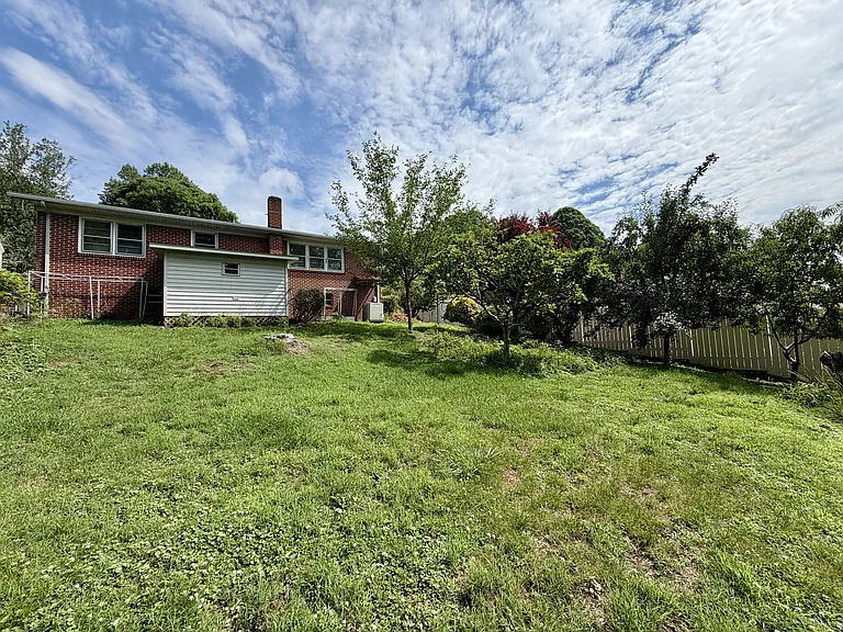 509 Overlook Pl — Photo 11