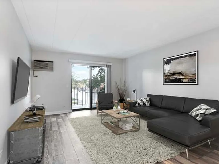 550 Graceland Ave #5 — Photo 4