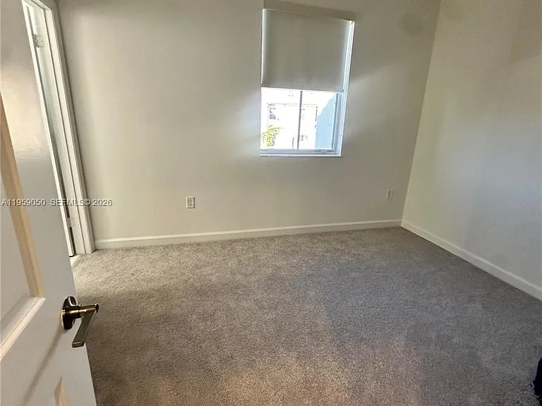 2616 SE 28th Dr — Photo 10