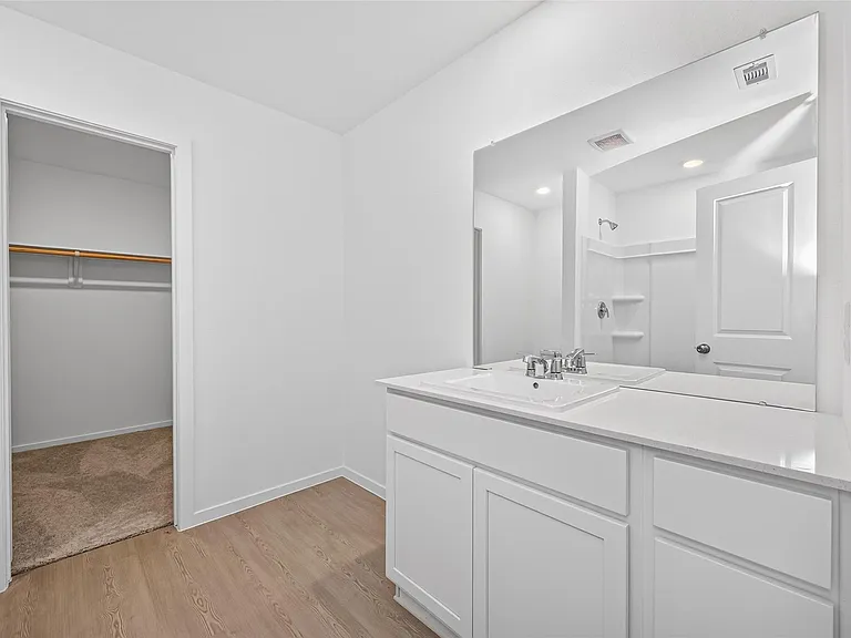 25568 Rose Creek Dr — Photo 23