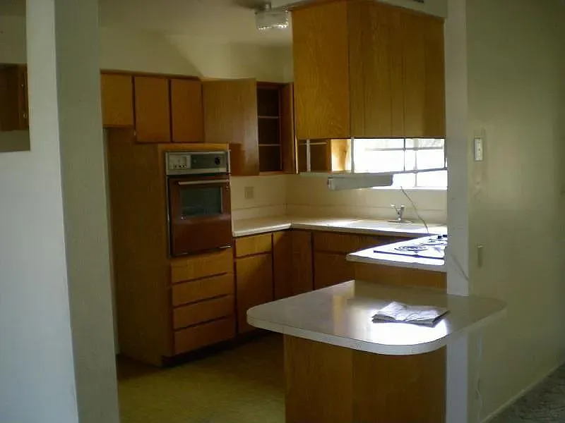 2 bed, 1217 sqft, $1,745 — Photo 2