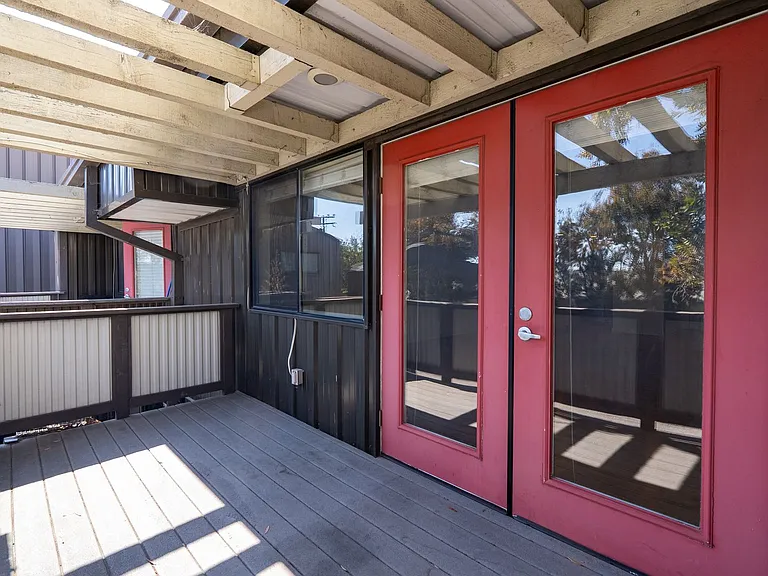 2074-2078 Parker Street - Residential — Photo 16