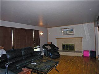 3rd image of 2533 S Hills Dr