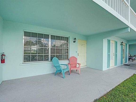 4th image of 931 SE 9th Avenue #2