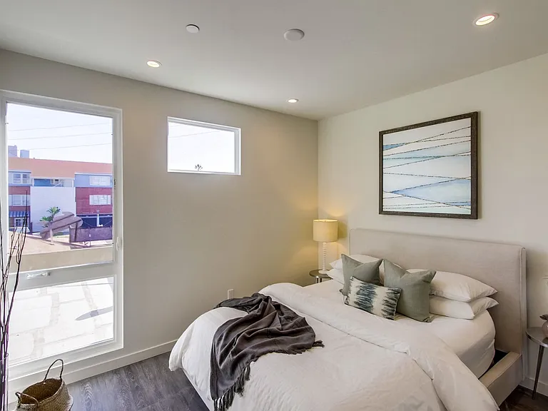 The Evelyn Townhomes: Luxe Living in the Heart of North Park's Trendy Vibe — Photo 17