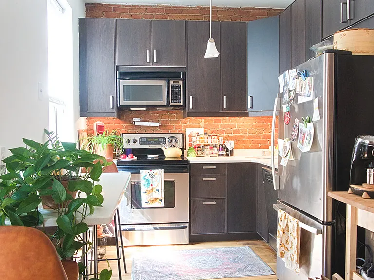 154 F St #2 — Photo 2