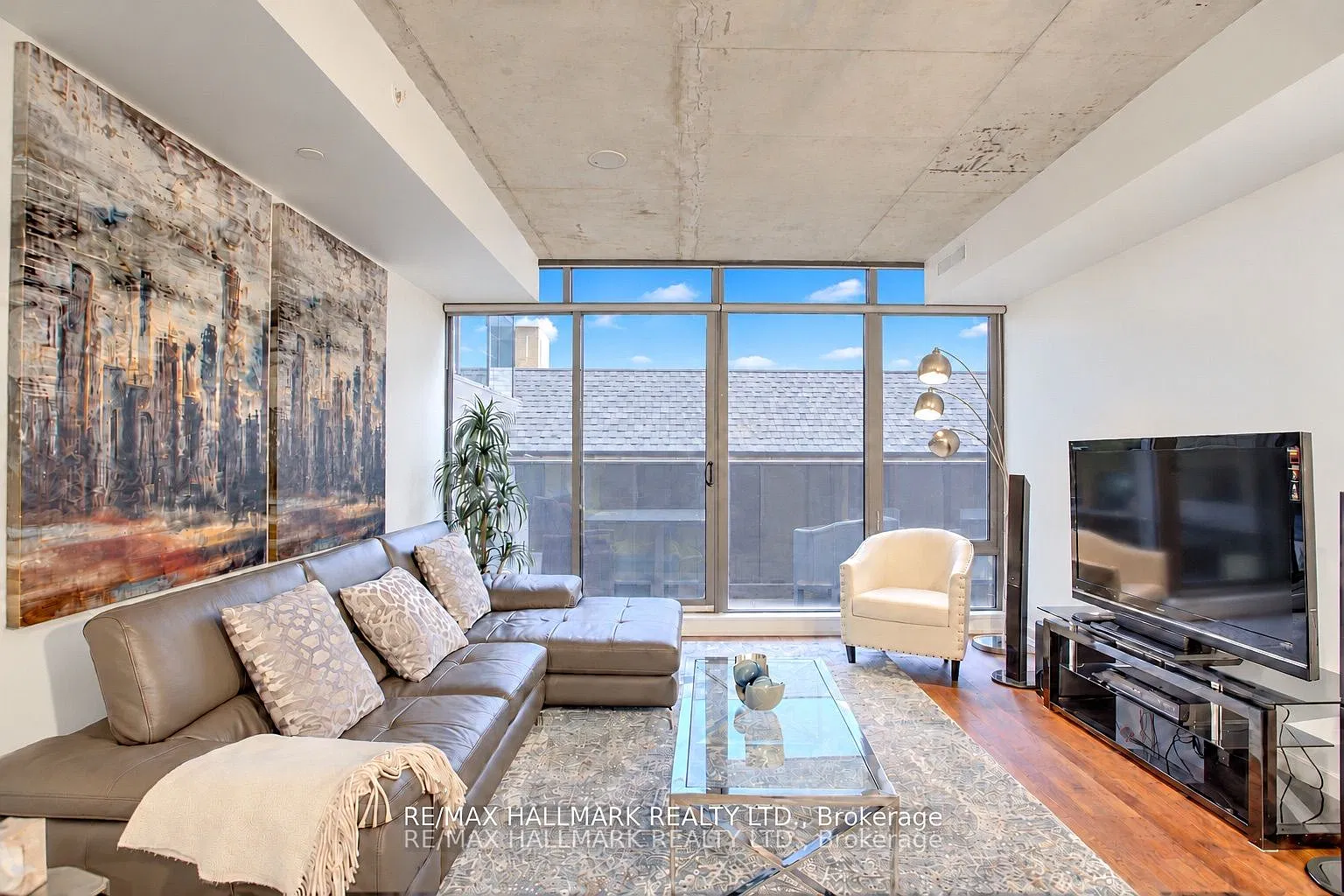 2 bed, $3,400 — Photo 3