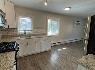 689 Lowry Ave NE APT 7, Minneapolis, MN 55418