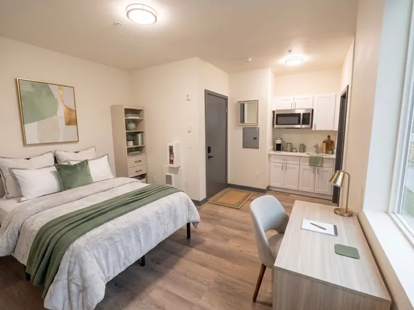 4544 20th Ave NE #103, Seattle, WA 98105