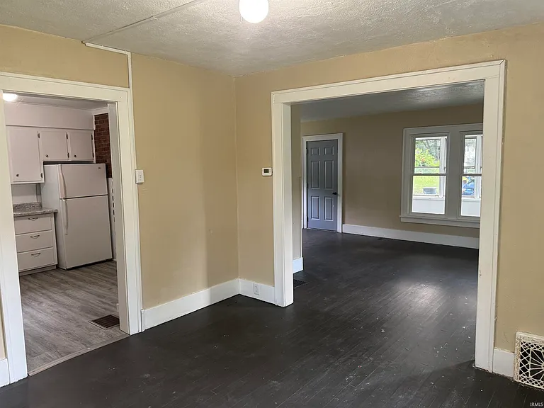 1134 N Johnson St — Photo 8