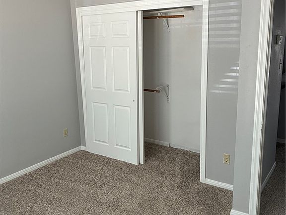 5th image of 1405 Summit St #1