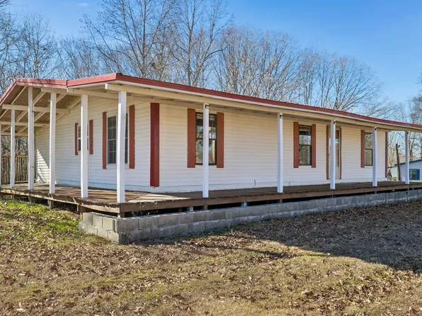 1053 Pack Rd, White Bluff, TN 37187