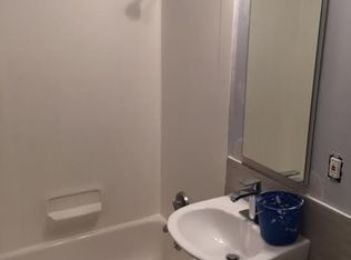 114 Gladstone St #1A, Boston, MA 02128