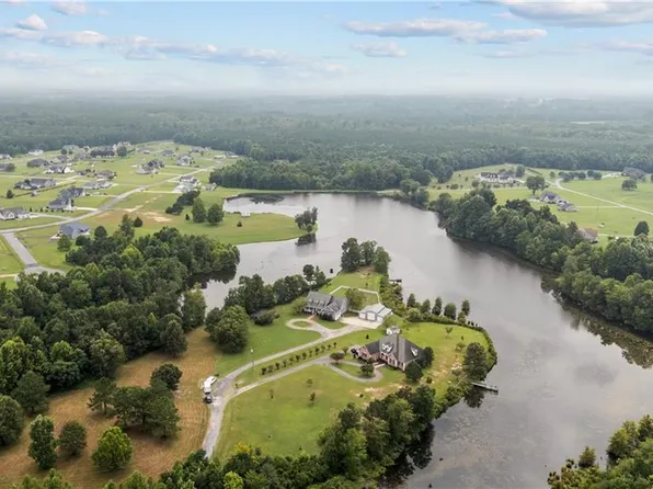 21447 Hill Point Dr, Franklin, VA 23851