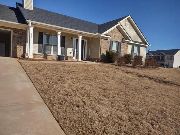 1930 Soque Cir, Jefferson, GA 30549