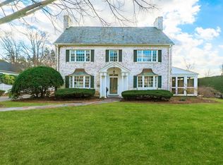 12 Willets Ln, Manhasset, NY 11030
