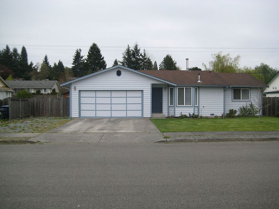 Front View with RV/Boat Parking
