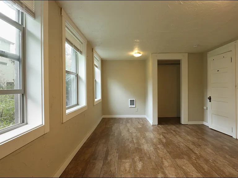 68 NE Stanton St #1K — Photo 19