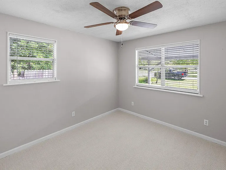 16766 Lake Cir — Photo 19