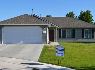 200 E Francolin Ave, Hermiston, OR 97838